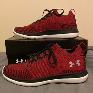 Women’s under armour shoe